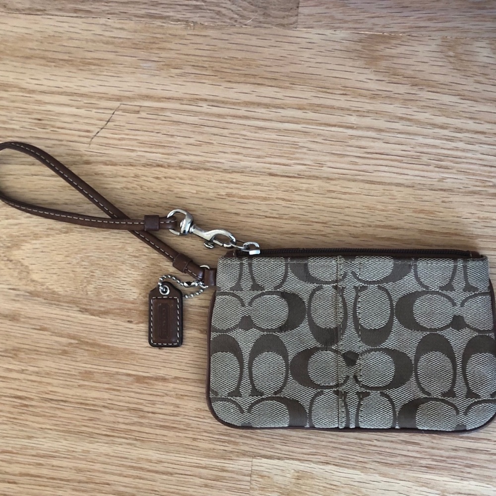 Coach wristlet brown/tan signature print